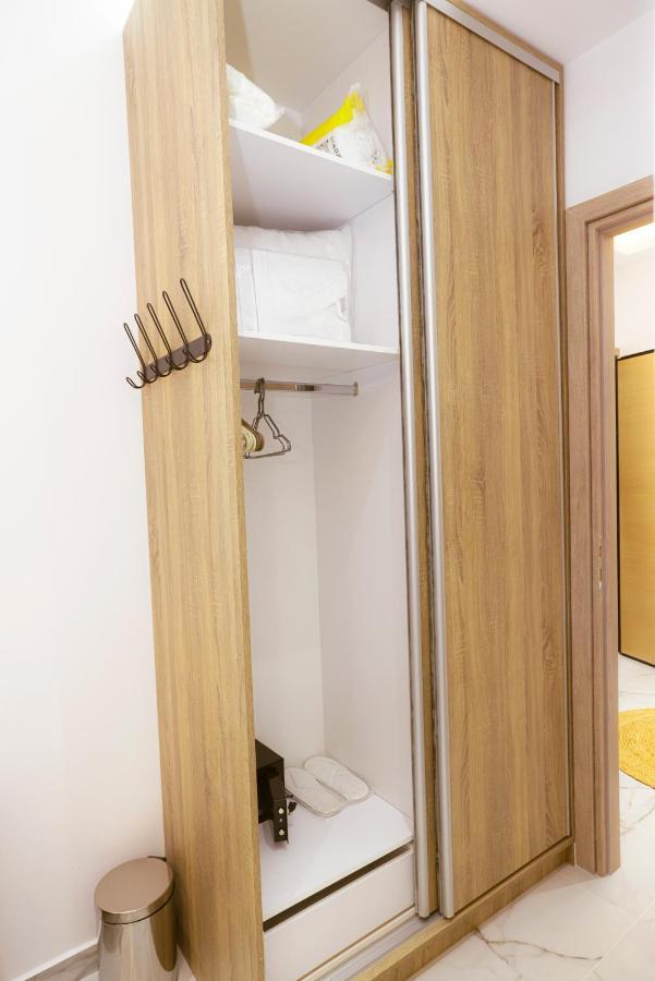 Zeos Finest Jacuzzi Suite 雅典 外观 照片