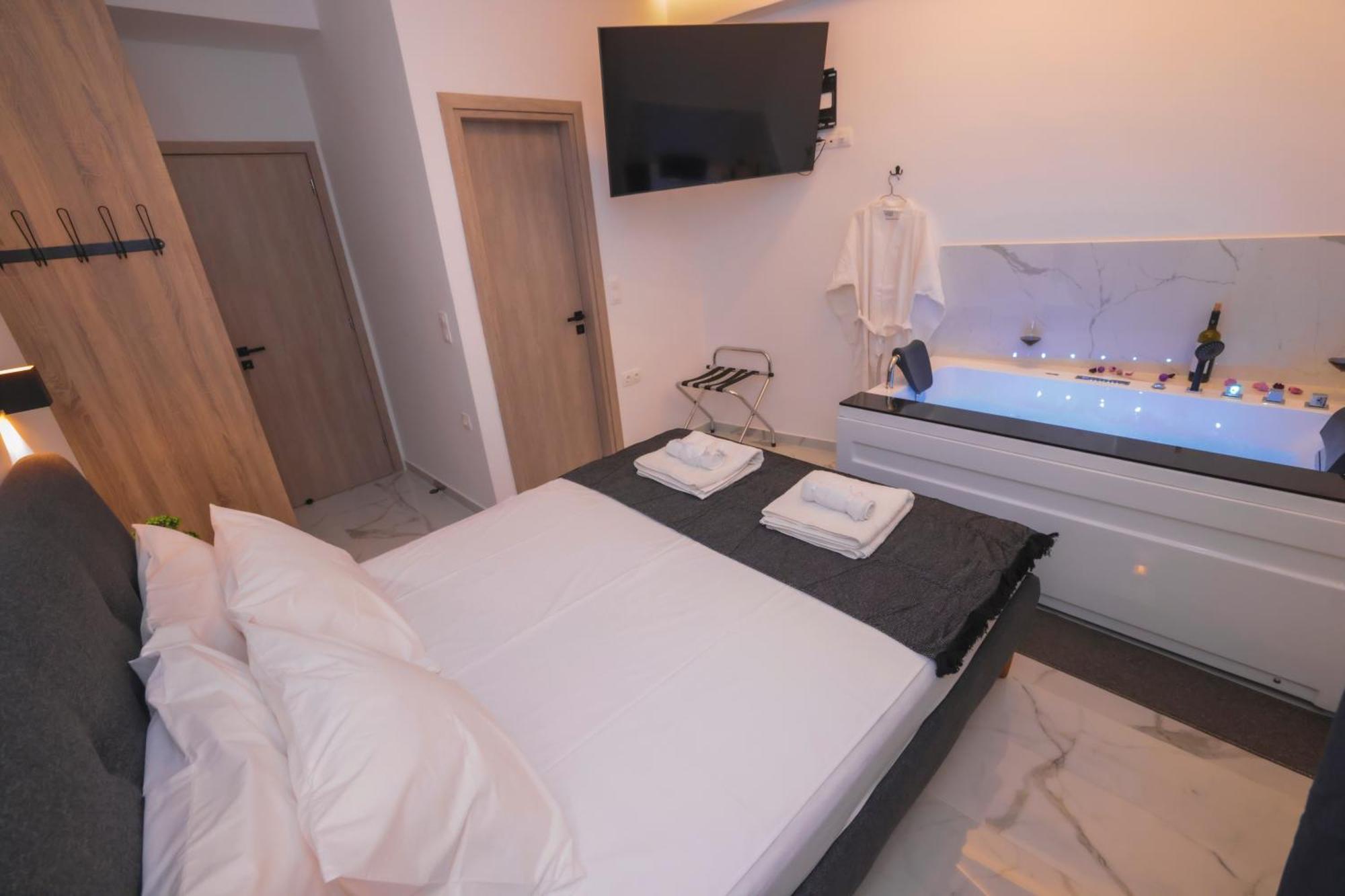 Zeos Finest Jacuzzi Suite 雅典 外观 照片